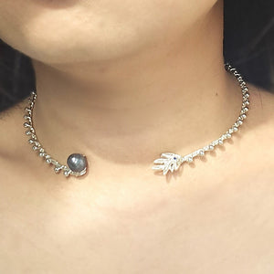 Feuille Pearl Choker II