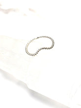 Load image into Gallery viewer, Bauble Curve