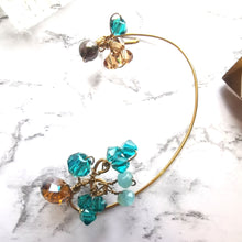 Load image into Gallery viewer, Green Ear Cuff