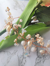 Load image into Gallery viewer, Cascading Pearl Choker