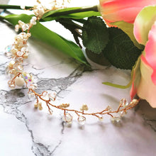 Load image into Gallery viewer, Cascading Pearl Choker