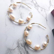 Load image into Gallery viewer, Pearl Circles